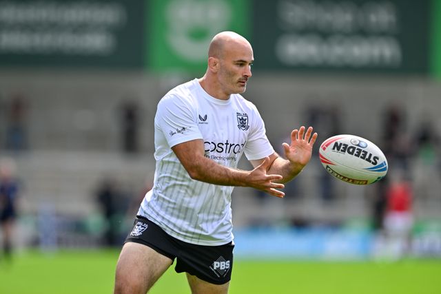 Danny Houghton Hull FC warms up ahead of the Betfred Super League Round 16 match Salford Red Devils vs Hull FC at Salford Community Stadium, Eccles, United Kingdom, 7th July 2024

(Photo by Cody Froggatt/News Images)