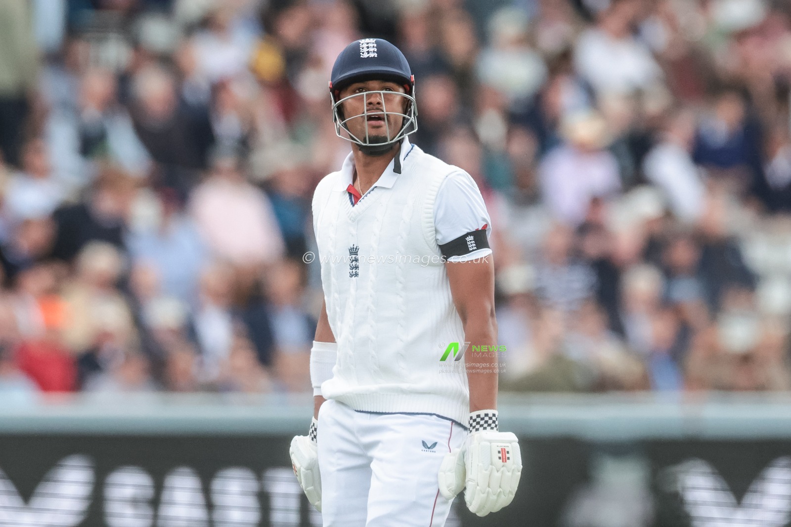 A dejected Emilio Gay of England leaves the field of play after been caught out by Mitchell during the 1st Rothesay Test Match Day 1 England vs New Zealand at Lords, London, United Kingdom on 04 June 2026

(Photo by Mark Cosgrove/News Images)