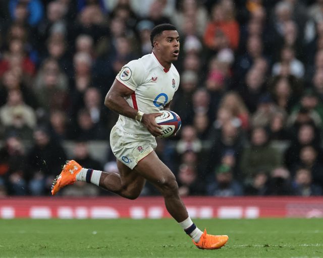 Immanuel Feyi-Waboso of England breaks with the ball during the Quilter Nations Series 2025 match England vs Australia at Allianz Stadium, Twickenham, United Kingdom, 1st November 2025

(Photo by Mark Cosgrove/News Images)

*** GER AUT SUI OUT ***
