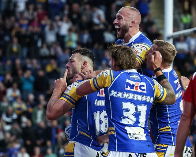 Jake Connor of Leeds Rhinos celebrates his try during the Betfred Super League round 23 match Leeds Rhinos vs Hull KR at Headingley Stadium, Leeds, United Kingdom, 21st August 2025

(Photo by Mark Cosgrove/News Images)