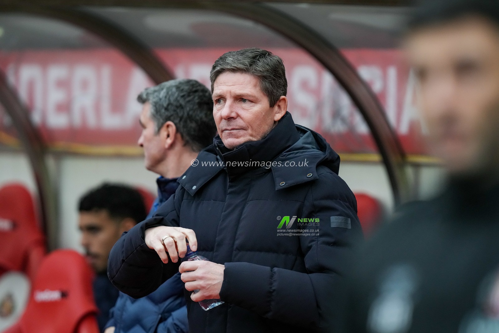 Oliver Glasner manager of Crystal Palace walks out during the Premier League match Sunderland vs Crystal Palace at Stadium Of Light, Sunderland, United Kingdom, 17th January 2026

(Photo by Maynard Manyowa/News Images)
