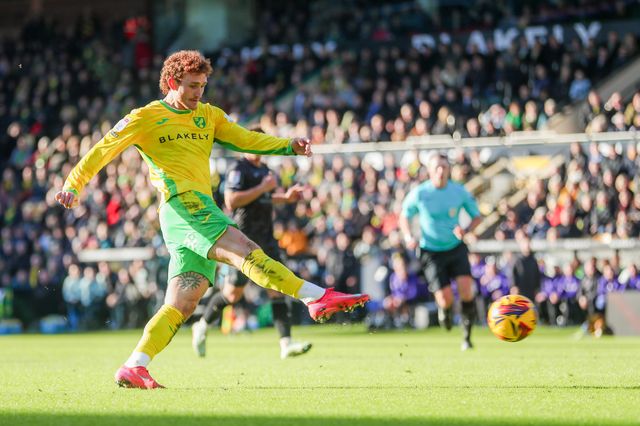 Josh Sargent of Norwich City scores to make it 1-0 during the Sky Bet Championship match Norwich City vs Swansea City at Carrow Road, Norwich, United Kingdom, 25th January 2025

(Photo by Izzy Poles/News Images)