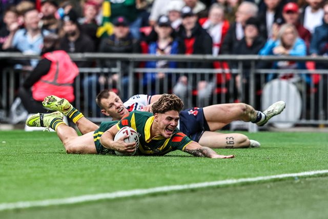 Reece Walsh of Australia goes over for a try during the The Ashes Series 2025 England vs Australia at Wembley Stadium, London, United Kingdom, 25th October 2025

(Photo by Alfie Cosgrove/News Images)