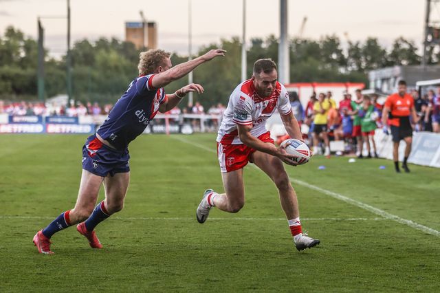 Joe Burgess of Hull KR goes over for a try during the Betfred Super League round 16 match Hull KR vs Wakefield Trinity at Sewell Group Craven Park, Kingston upon Hull, United Kingdom, 27th June 2025

(Photo by Alfie Cosgrove/News Images)