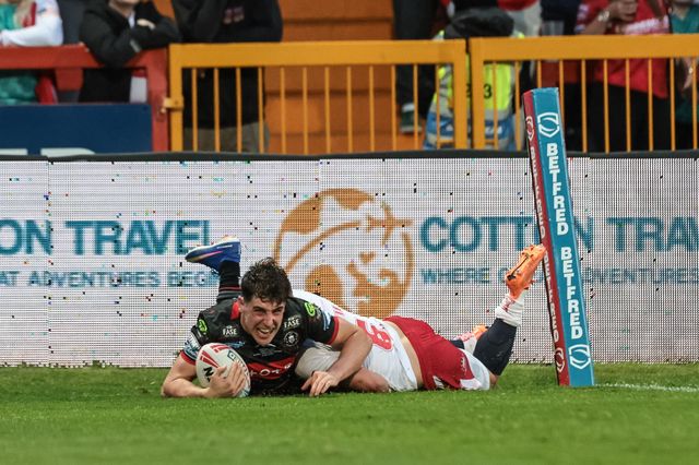 Nathan Lowe of Wigan Warriors goes over for a try during the Betfred Super League round 12 match Hull KR vs Wigan Warriors at Sewell Group Craven Park, Hull, United Kingdom on 21 May 2026

(Photo by Mark Cosgrove/News Images)