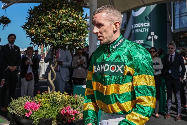 Honesty Policy ridden by Mark Walsh wins the 13:55 Turners Mersey Novices' Hurdle during the Randox Grand National 2025 Day 3 Grand National Day at Aintree Racecourse, Liverpool, United Kingdom, 5th April 2025

(Photo by Mark Cosgrove/News Images)