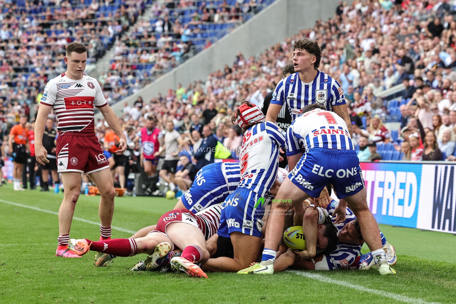 Nathan Lowe of Wigan Warriors is paced out of play and receives an injury during the Betfred Super League Magic Weekend match Wigan Warriors vs St Helens at Hill Dickinson Stadium, Liverpool, United Kingdom on 05 July 2026

(Photo by Mark Cosgrove/News Images)