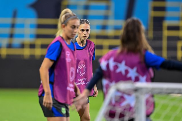 Mapi LeÃ³n of Barcelona FemenÃ­ during Barcelona women Champions league open training session at Joie Stadium, Manchester, United Kingdom, 8th October 2024

(Photo by Cody Froggatt/News Images)
