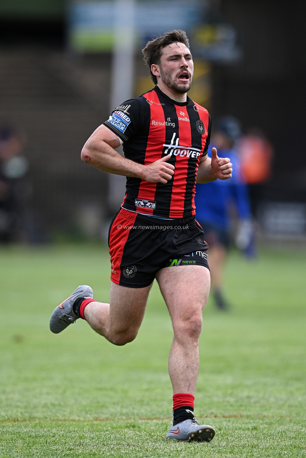Adam Holroyd of Warrington Wolves during the Betfred Super League round 21 match Castleford Tigers vs Warrington Wolves at OneBore Stadium, Castleford, Untied Kingdom on 01 August 2026

(Photo by Ben Roberts/News Images)
