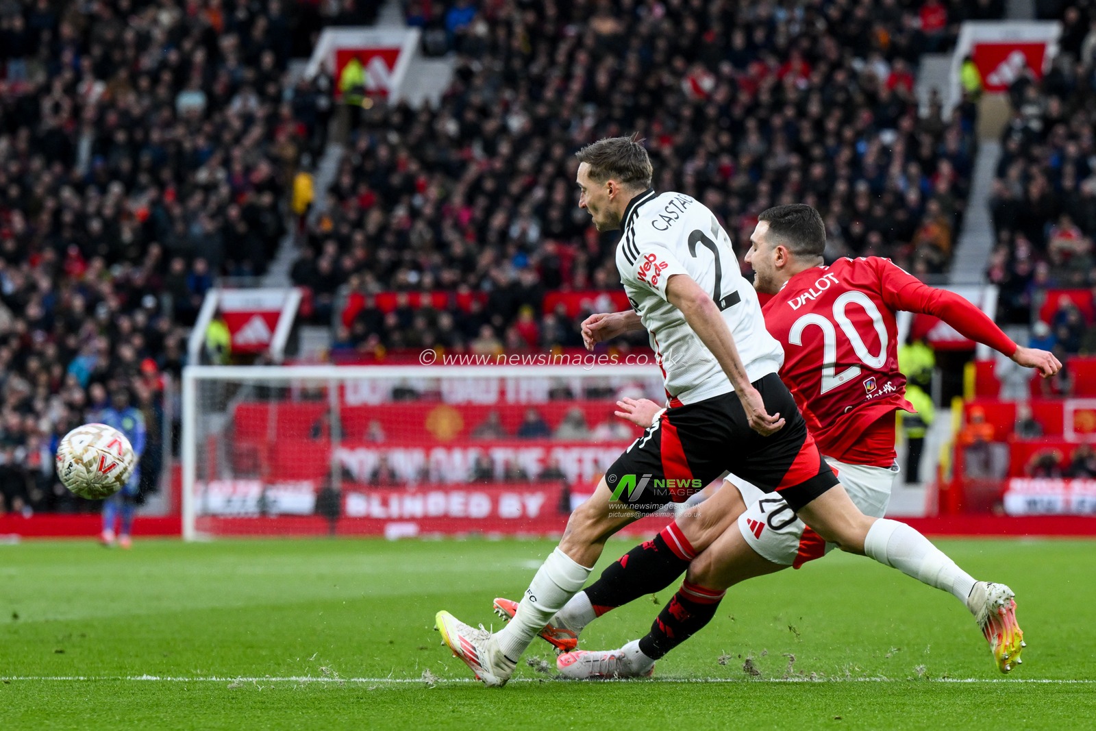Diogo Dalot of Manchester United shoots during the Emirates FA Cup 5th Round match Manchester United vs Fulham at Old Trafford, Manchester, United Kingdom, 2nd March 2025

(Photo by Craig Thomas/News Images)