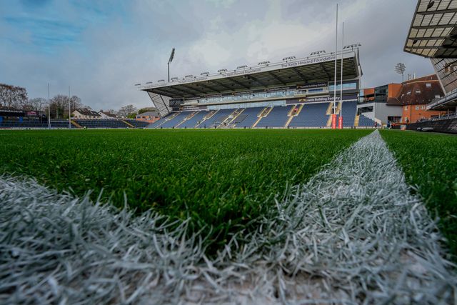 A general view of the pitch and stands through the goal during the Betfred Super League round 1 match Leeds Rhinos vs Warrington Wolves at AMT Headingley Stadium, Leeds, United Kingdom on 29 March 2026

(Photo by Maynard Manyowa/News Images)