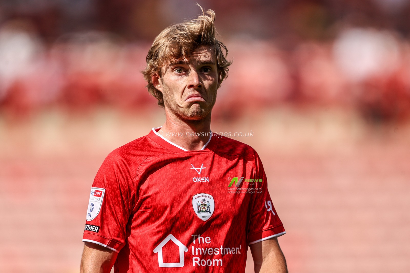 Luca Connell of Barnsley during the Sky Bet League One match Barnsley vs Bromley at Oakwell, Barnsley, United Kingdom on 15 August 2026

(Photo by Alfie Cosgrove/News Images)