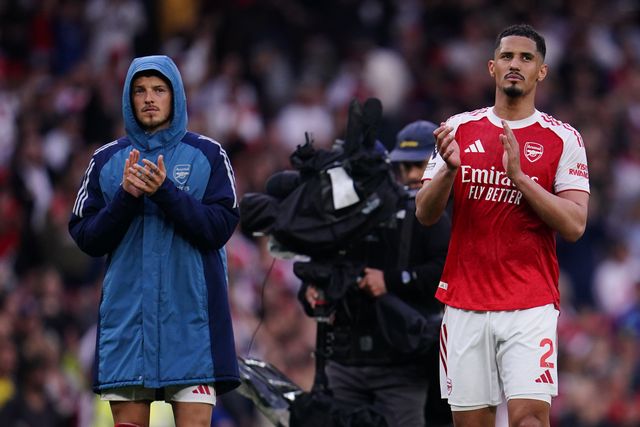 William Saliba of Arsenal and Ben White of Arsenal applaud home support at full time during the Premier League match Arsenal vs Fulham at Emirates, London, United Kingdom on 02 May 2026

(Photo by Harvey Murphy/News Images)