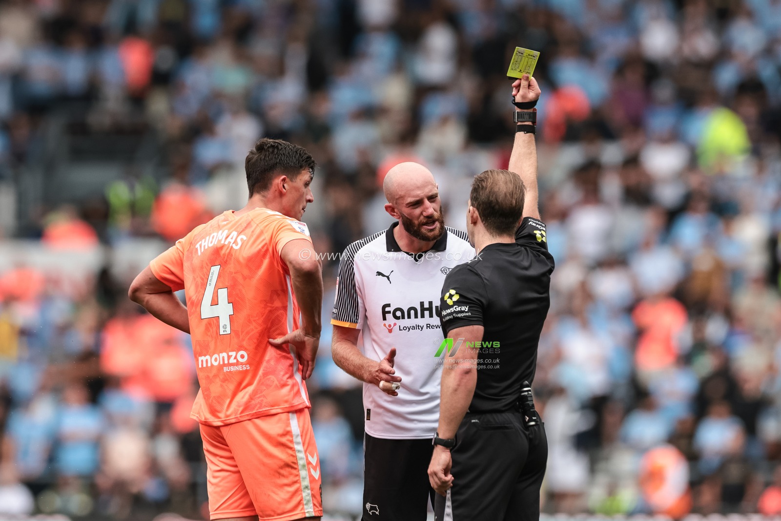Referee Anthony Backhouse gives a yellow card to Matt Clarke of Derby County during the Sky Bet Championship match Derby County vs Coventry City at Pride Park Stadium, Derby, United Kingdom, 16th August 2025

(Photo by Mark Cosgrove/News Images)