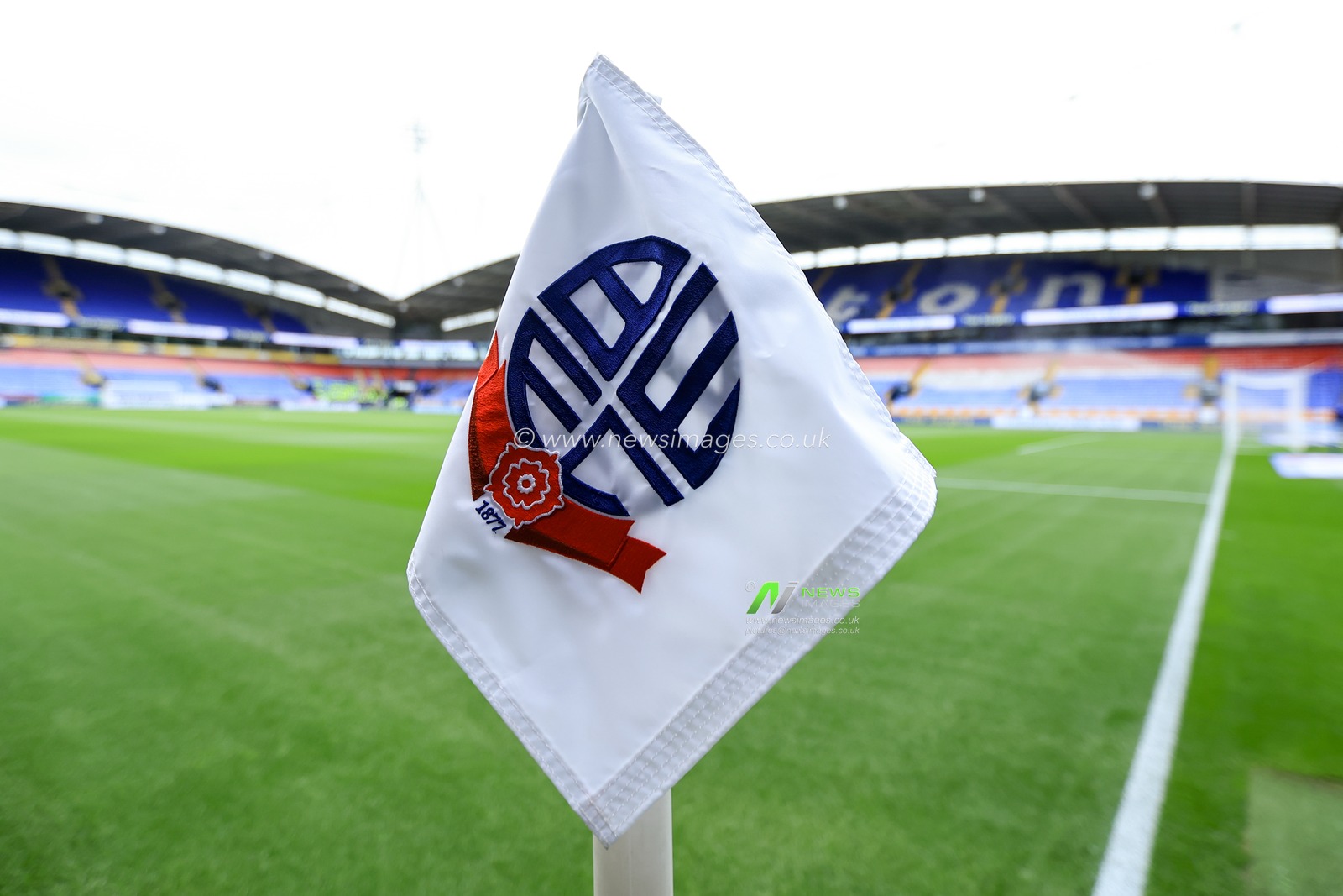Bolton Wanderers corner flag ahead of the Sky Bet Championship match Bolton Wanderers vs Preston North End at Toughsheet Community Stadium, Bolton, United Kingdom on 15 August 2026

(Photo by Jorge Horsted/News Images)