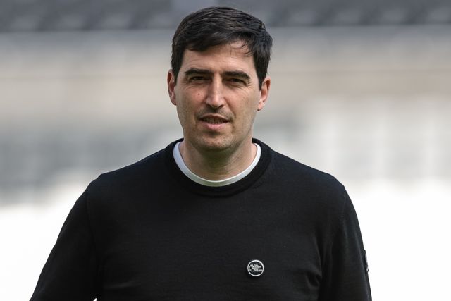 Andoni Iraola manager of Bournemouth arrives during the Premier League match Newcastle Untied vs Bournemouth at St. James's Park, Newcastle, United Kingdom on 18 April 2026

(Photo by Mark Cosgrove/News Images)