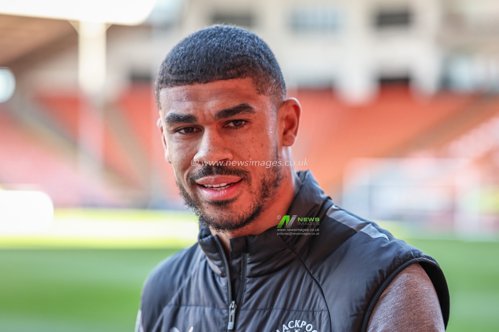 Ashley Fletcher of Blackpool arrives during the Sky Bet League 1 match Blackpool vs Reading at Bloomfield Road, Blackpool, United Kingdom, 1st April 2025

(Photo by Mark Cosgrove/News Images)