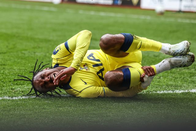 Mathys Tel of Tottenham Hotspur is fouled by Trai Hume of Sunderland during the Premier League match Sunderland vs Tottenham Hotspur at Stadium Of Light, Sunderland, United Kingdom on 12 April 2026

(Photo by Alfie Cosgrove/News Images)