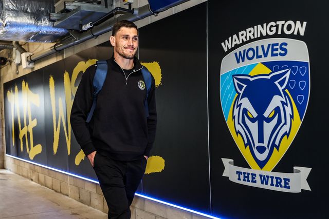 Sam Stone of Warrington Wolves arrives during the Betfred Challenge Cup Quarter Final match Warrington Wolves vs Leigh Leopards at The Halliwell Jones Stadium, Warrington, United Kingdom on 11 April 2026

(Photo by Alfie Cosgrove/News Images)