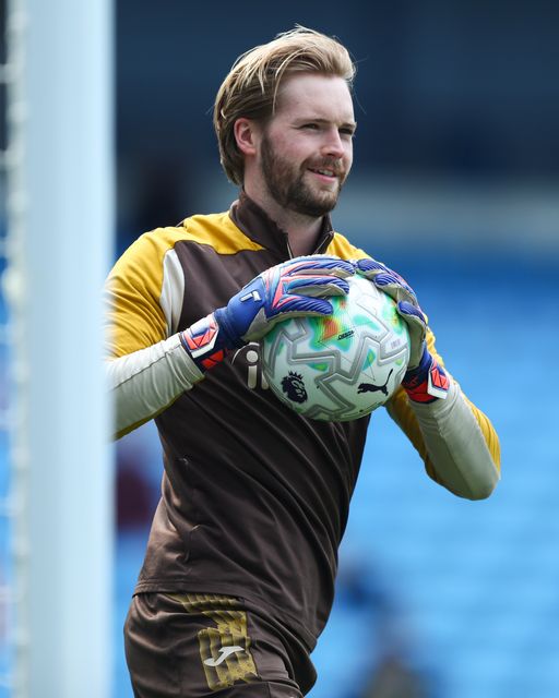 Brentford goalkeeper Caoimhin Kelleher warms up ahead of the Premier League match Manchester City vs Brentford at The City in the Community Etihad Stadium, Manchester, United Kingdom on 09 May 2026

(Photo by Jorge Horsted/News Images)