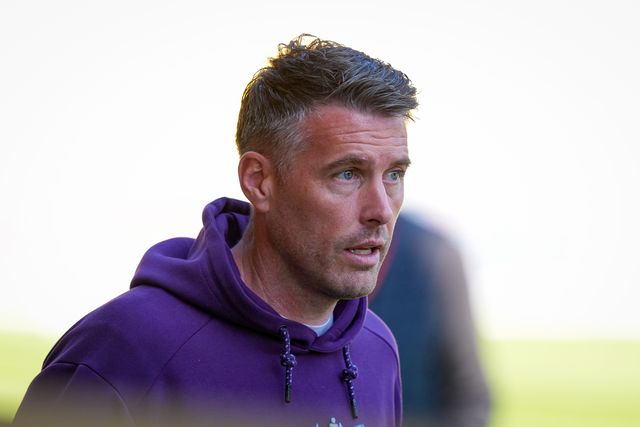 Rob Edwards manager of Wolverhampton Wanderers arrives at the stadium prior to kick off during the Premier League match Wolverhampton Wanderers vs Tottenham Hotspur at Molineux, Wolverhampton, United Kingdom on 25 April 2026

(Photo by Maynard Manyowa/News Images)