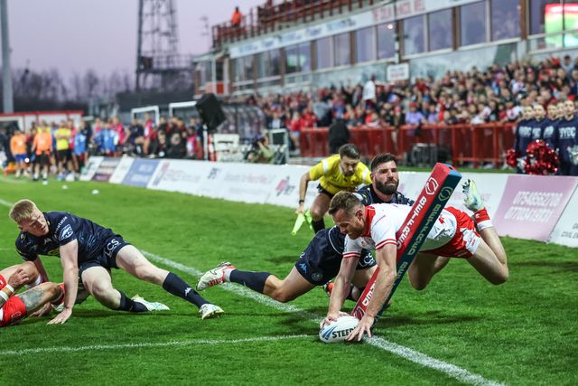 Joe Burgess of Hull KR goes over for a try during the Betfred Super League Round 7 match Hull KR vs Wigan Warriors at Sewell Group Craven Park, Kingston upon Hull, United Kingdom, 11th April 2025

(Photo by Mark Cosgrove/News Images)