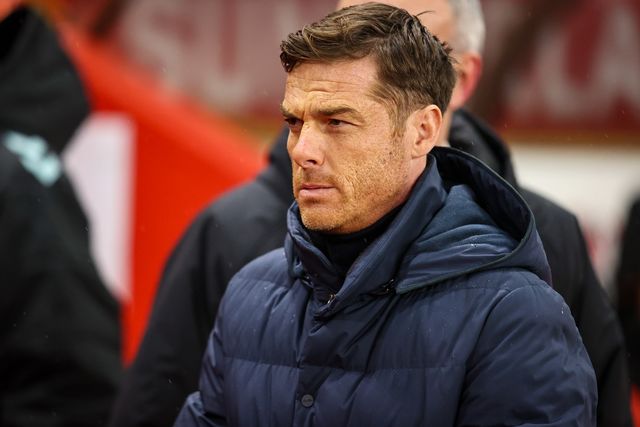 Scott Parker manager of Burnley looks on during the Premier League match Sunderland vs Burnley at Stadium Of Light, Sunderland, United Kingdom, 2nd February 2026

(Photo by Alfie Cosgrove/News Images)