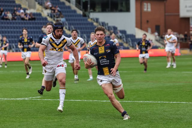 Joe Diskin of Leeds Rhinos Reserves goes over for a try during the Rugby League Reserves match Leeds Rhinos Reserves vs Castleford Tigers Reserves at AMT Headingley Stadium, Leeds, United Kingdom on 22 May 2026

(Photo by Mark Cosgrove/News Images)