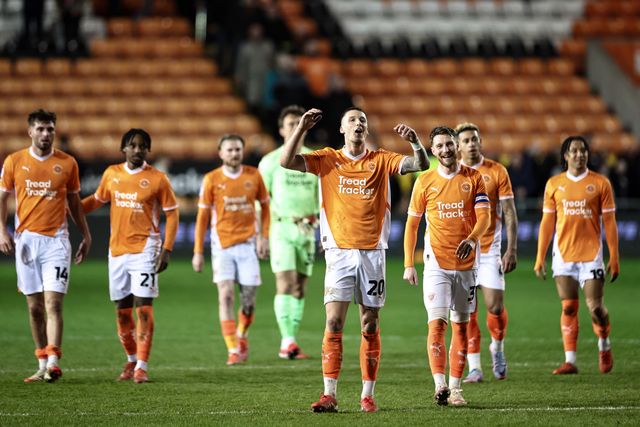 Oliver Casey of Blackpool celebrates with the fans during the Sky Bet League 1 match Blackpool vs Reading at Bloomfield Road, Blackpool, United Kingdom, 1st April 2025

(Photo by Mark Cosgrove/News Images)