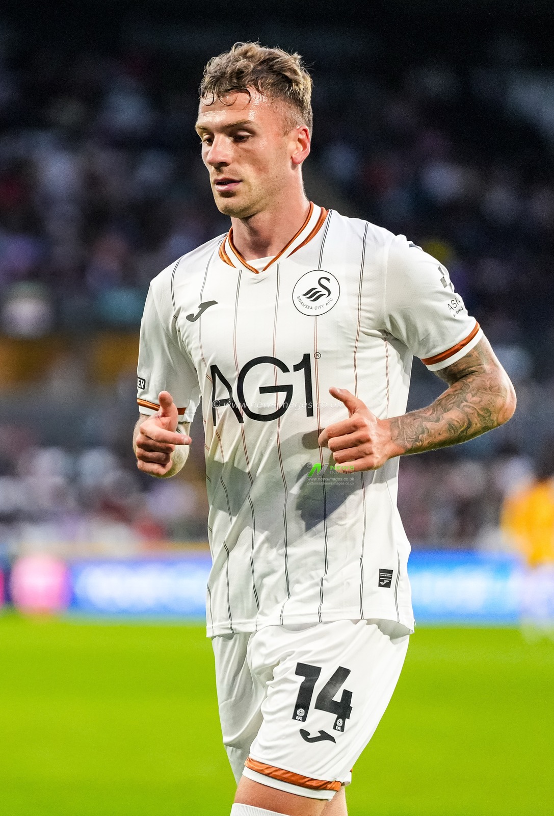 Josh Tymon of Swansea City during the Sky Bet Championship match Swansea City vs Watford at Swansea.com Stadium, Swansea, United Kingdom on 01 September 2026

(Photo by Andrew Lewis/News Images)