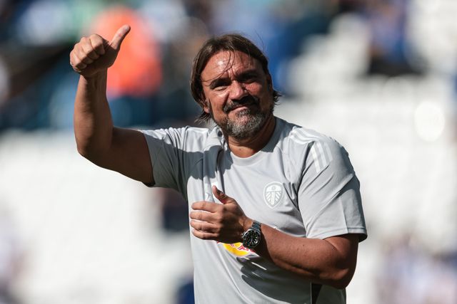 Daniel Farke manager of Leeds United acknowledges the fans after the final whistle during the Pre-season friendly match Leeds United vs Villarreal at Elland Road, Leeds, United Kingdom, 2nd August 2025

(Photo by Mark Cosgrove/News Images)