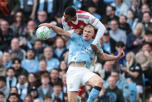 Erling Haaland of Manchester City and Gabriel of Arsenal battle for the ball during the Premier League match Manchester City vs Arsenal at Etihad Stadium, Manchester, United Kingdom on 19 April 2026

(Photo by Mark Cosgrove/News Images)