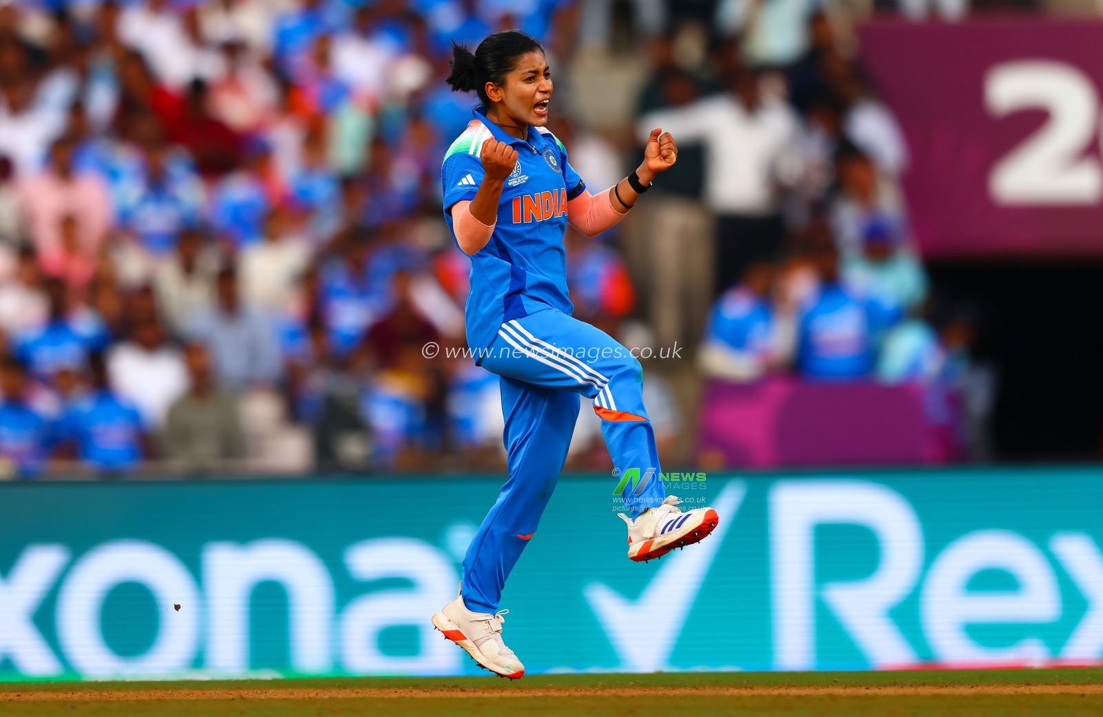 Amanjot Kaur of India bowled out takes the wicket of Phoebe Litchfield of Australia  and celebrates during the ICC Women's ODI Cricket World Cup Semi Final match India vs Australia at Dr. D.Y. Patil Sports Academy, Navi Mumbai, India, 30th October 2025

(Photo by Shubhajit Roy Karmakar/News Images)