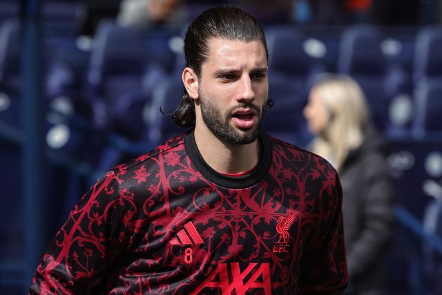 Dominik Szoboszlai of Liverpool in the pregame warmup session during the Emirates FA Cup Quarter-Final match Manchester City vs Liverpool at Etihad Stadium, Manchester, United Kingdom on 04 April 2026

(Photo by Mark Cosgrove/News Images)