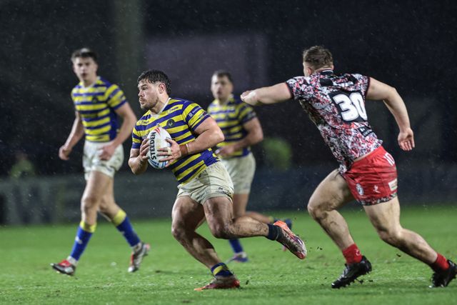 Joe Philbin of Warrington Wolves breaks with the ball during the Pre Season match Warrington Wolves vs Leigh Leopards at Halliwell Jones Stadium, Warrington, United Kingdom, 30th January 2026

(Photo by Mark Cosgrove/News Images)