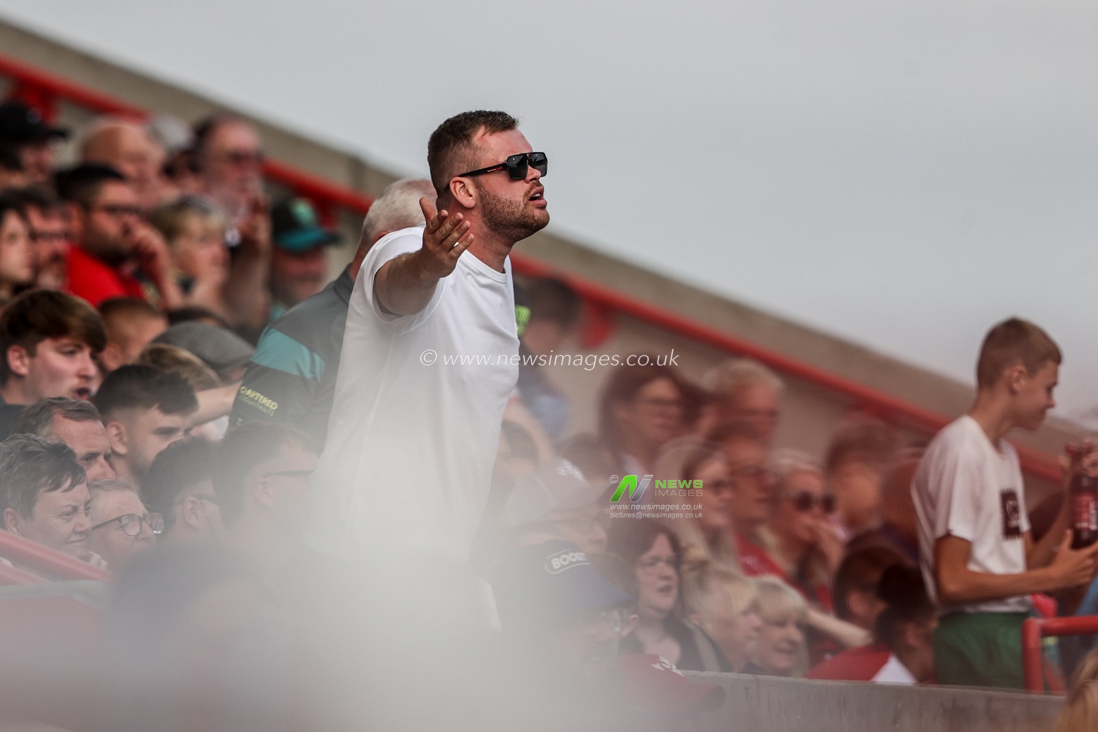Hull KR fans react during the Betfred Super League round 18 match Hull KR vs Wakefield Trinity at Sewell Group Craven Park, Hull, United Kingdom on 11 July 2026

(Photo by Alfie Cosgrove/News Images)