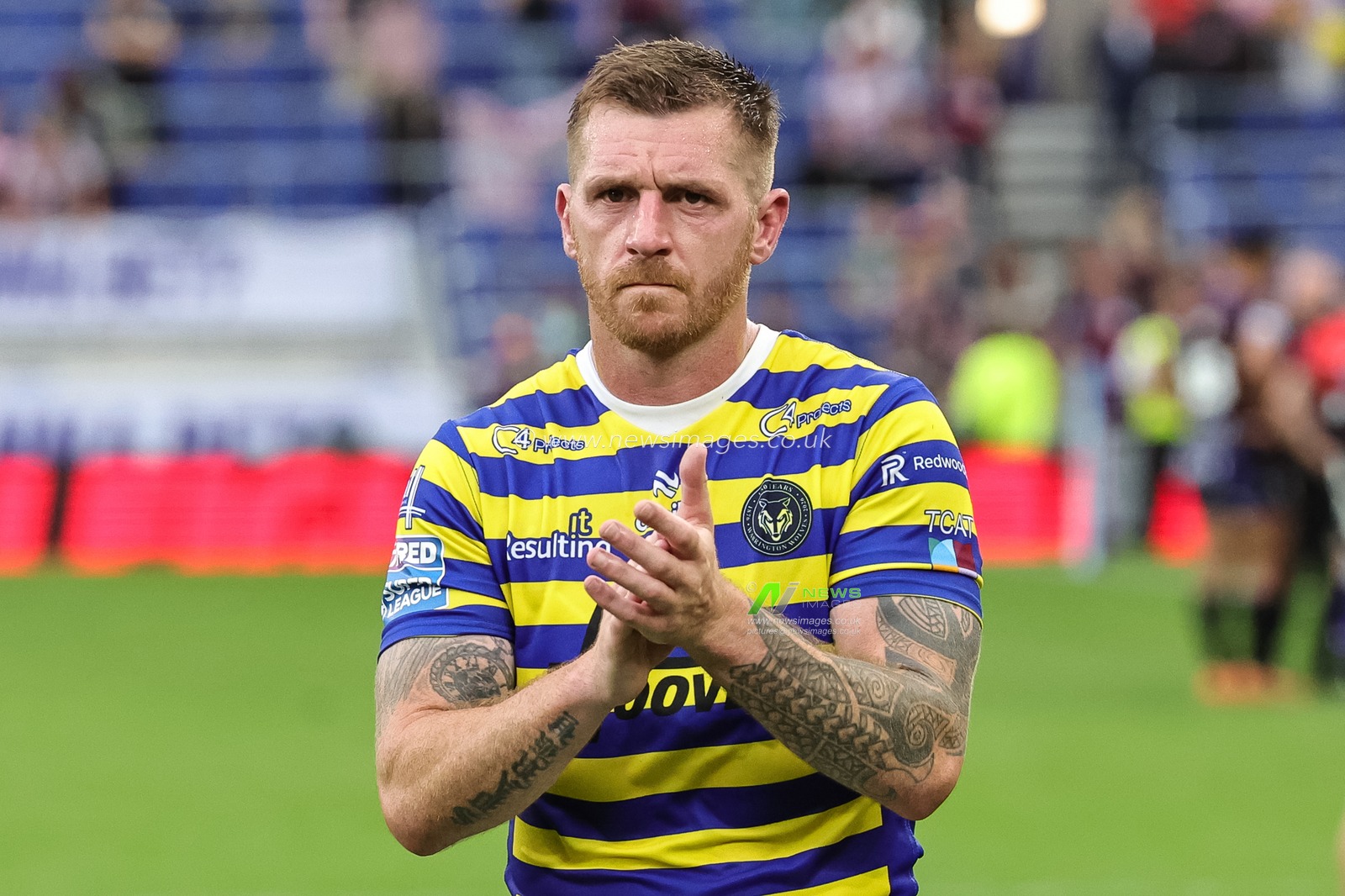 Marc Sneyd of Warrington Wolves applauds the fans during the Betfred Super League Magic Weekend match Leigh Leopards vs Warrington Wolves at Hill Dickinson Stadium, Liverpool, United Kingdom on 04 July 2026

(Photo by Mark Cosgrove/News Images)