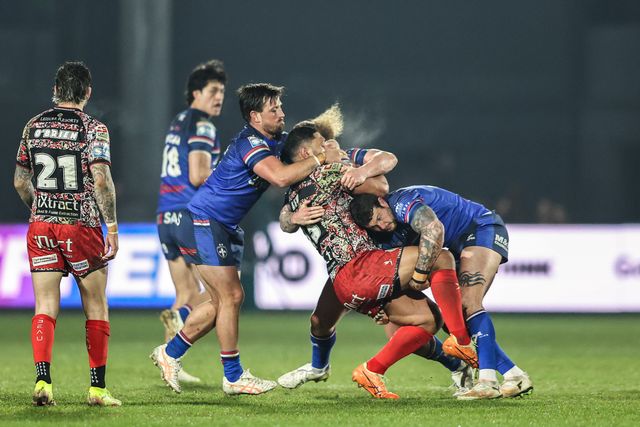 Isaac Liu of Leigh Leopards is tackled during the Betfred Super League round 5 match Wakefield Trinity vs Leigh Leopards at DIY Kitchens Stadium, Wakefield, United Kingdom on 20 March 2026

(Photo by Alfie Cosgrove/News Images)
