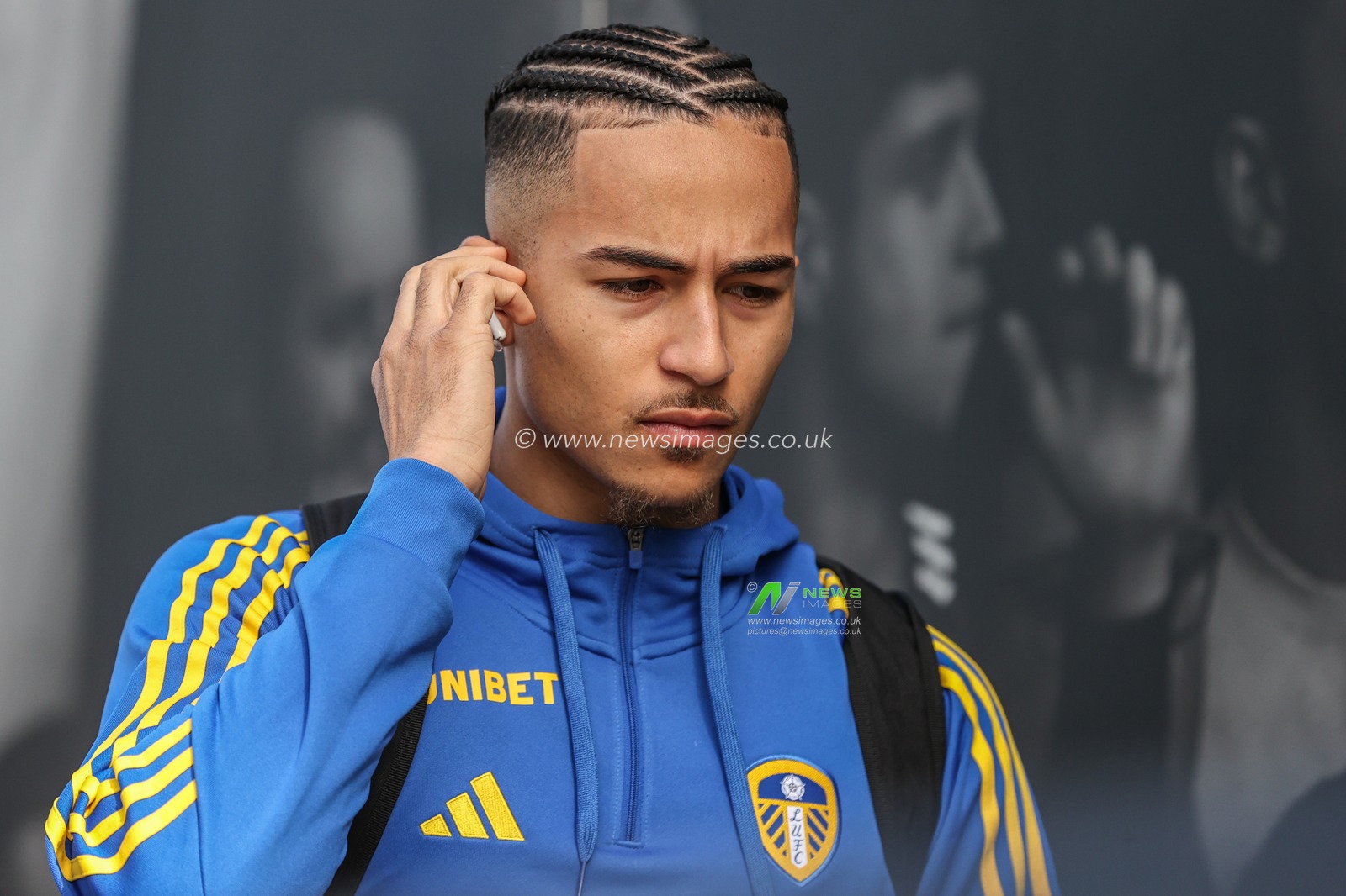 Mateo Joseph of Leeds United arrives during the Sky Bet Championship match Leeds United vs West Bromwich Albion at Elland Road, Leeds, United Kingdom, 1st March 2025

(Photo by Alfie Cosgrove/News Images)