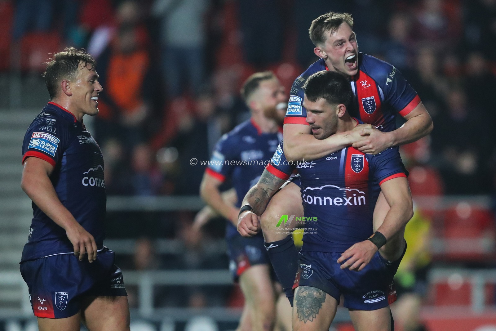 Oliver Gildart of Hull KR celebrates his try to make it 6-14 during the Betfred Super League Round 4 match St Helens vs Hull KR at Totally Wicked Stadium, St Helens, United Kingdom, 7th March 2025

(Photo by Gareth Evans/News Images)
