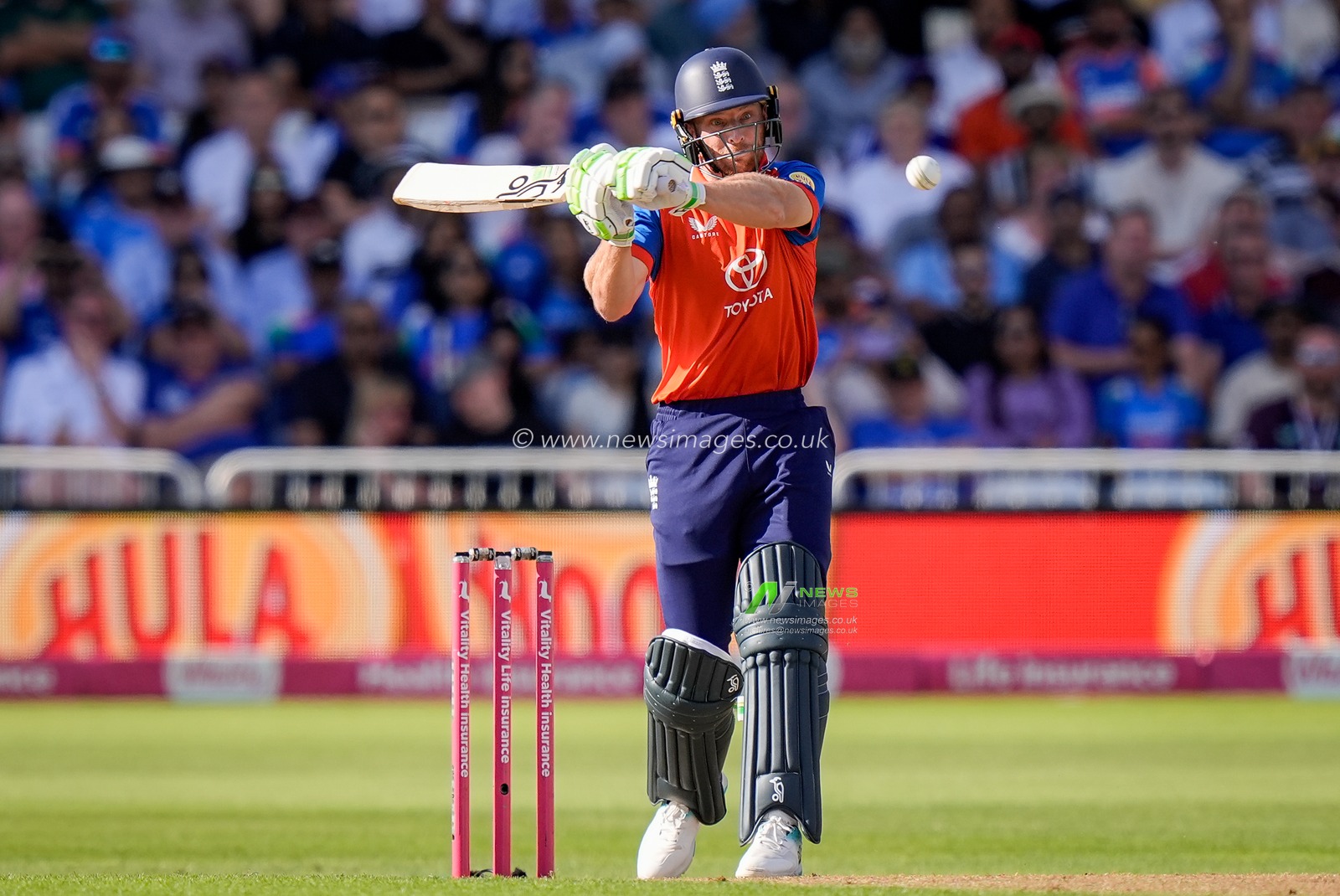 Jos Buttler of England hits a four during the Third Vitality T20 International match England vs India at Trent Bridge, Nottingham, United Kingdom on 07 July 2026

(Photo by Maynard Manyowa/News Images)