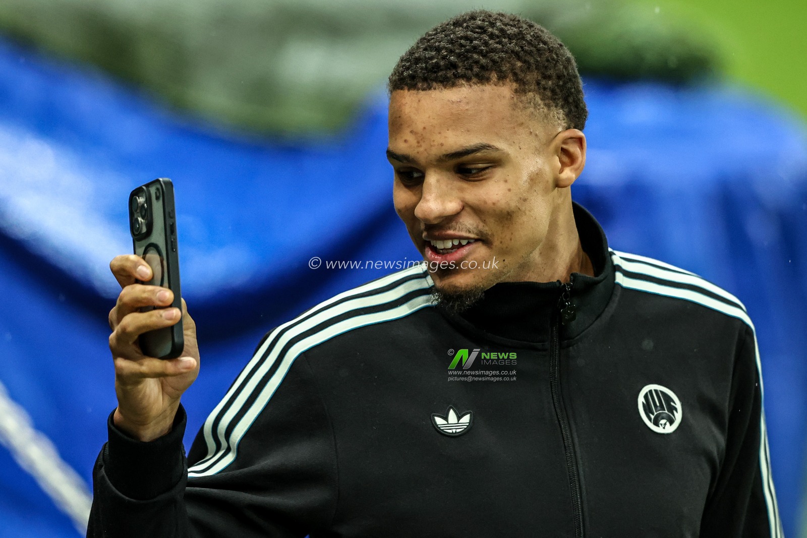 Malick Thiaw of Newcastle United arrives during the Carabao Cup Quarter Final match Newcastle United vs Fulham at St. James's Park, Newcastle, United Kingdom, 17th December 2025

(Photo by Alfie Cosgrove/News Images)

*** GER AUT SUI OUT ***