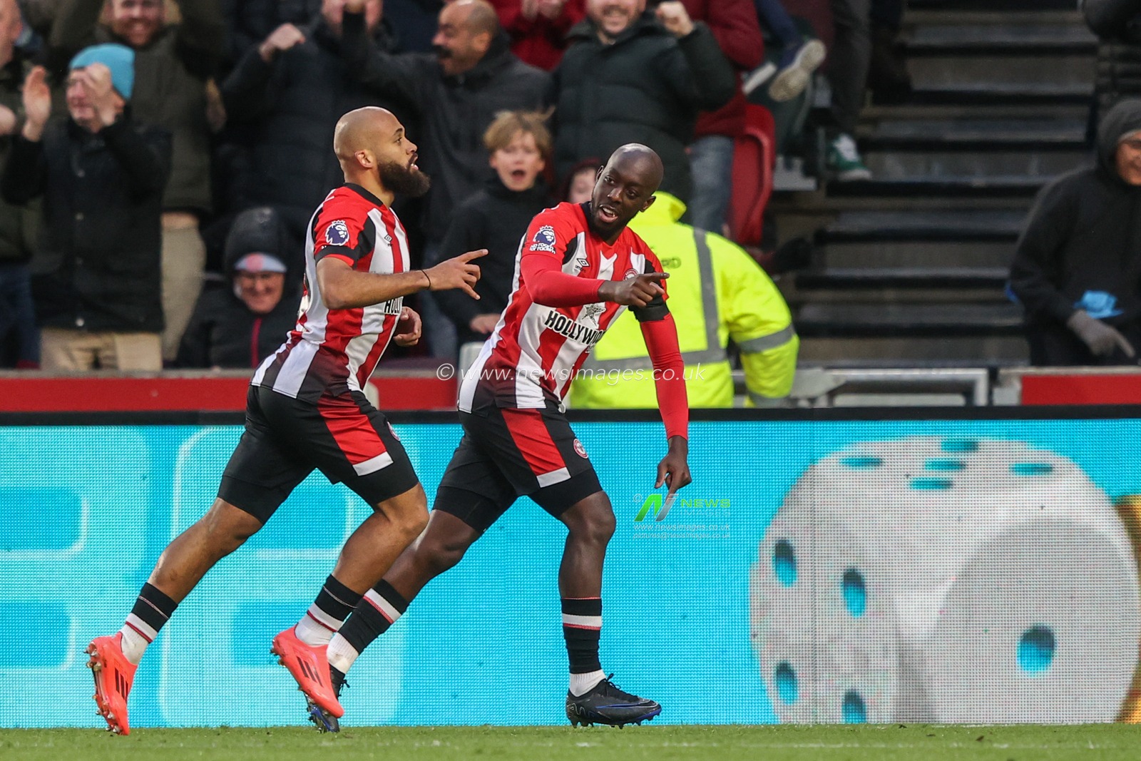 Bryan Mbeumo of Brentford celebrates his goal to make it 1-0 during the Premier League match Brentford vs Newcastle United at The Gtech Community Stadium, London, United Kingdom, 7th December 2024

(Photo by Alfie Cosgrove/News Images)
