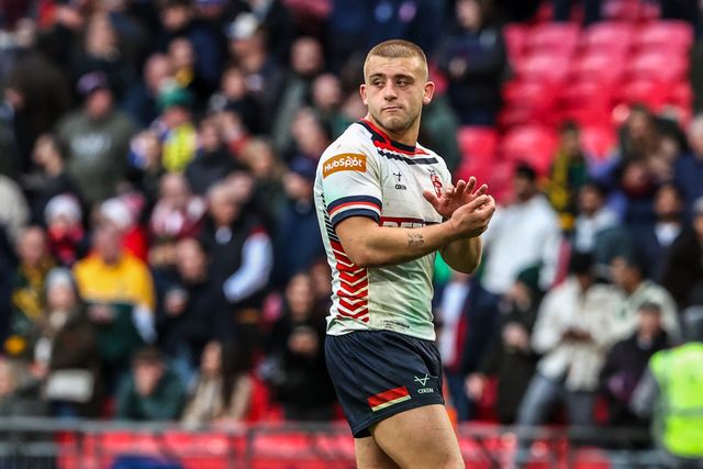Mikey Lewis of England applauds the fans after the game during the The Ashes Series 2025 England vs Australia at Wembley Stadium, London, United Kingdom, 25th October 2025

(Photo by Alfie Cosgrove/News Images)