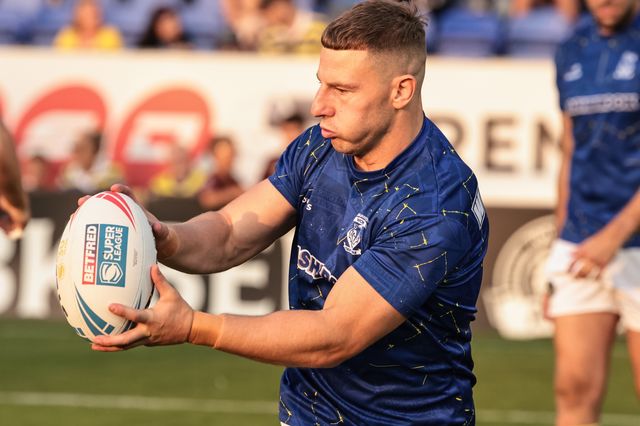 George Williams of Warrington Wolves in the pre-game warm up during the Betfred Super League round 23 match Warrington Wolves vs York Knights at The Halliwell Jones Stadium, Warrington, United Kingdom on 13 August 2026

(Photo by Mark Cosgrove/News Images)