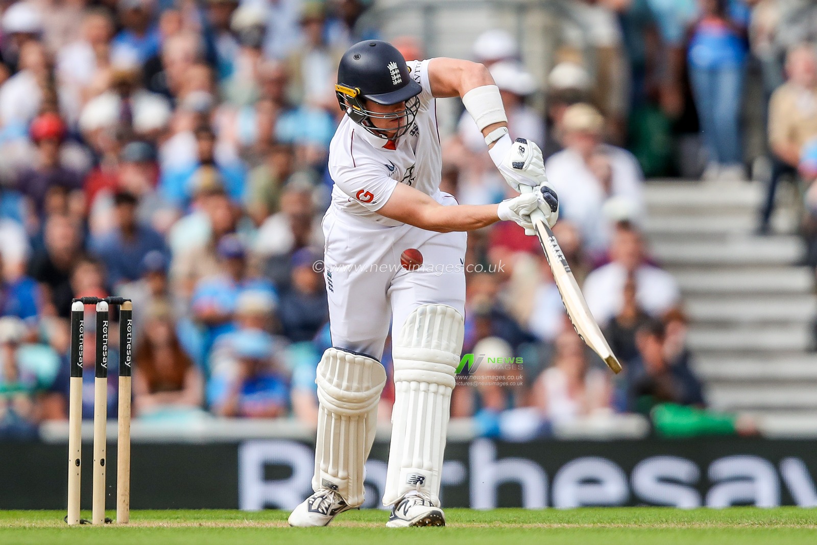Jamie Smith of England bats during the 5th Rothesay Test Match day 4 England vs India at The Kia Oval, London, United Kingdom, 3rd August 2025

(Photo by Izzy Poles/News Images)