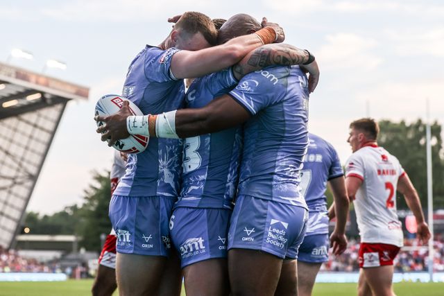 Maika Sivo of Leeds Rhinos celebrates his try during the Betfred Super League round 16 match Leeds Rhinos vs Hull KR at AMT Headingley Stadium, Leeds, United Kingdom on 26 June 2026

(Photo by Alfie Cosgrove/News Images)