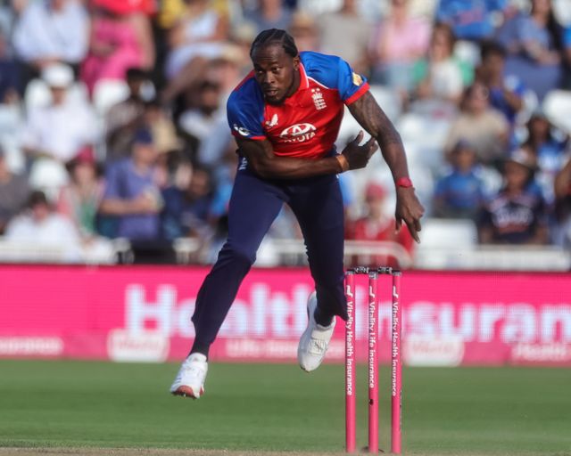 Jofra Archer of England delivers the ball during the Third Vitality T20 International match England vs India at Trent Bridge, Nottingham, United Kingdom on 07 July 2026

(Photo by Mark Cosgrove/News Images)