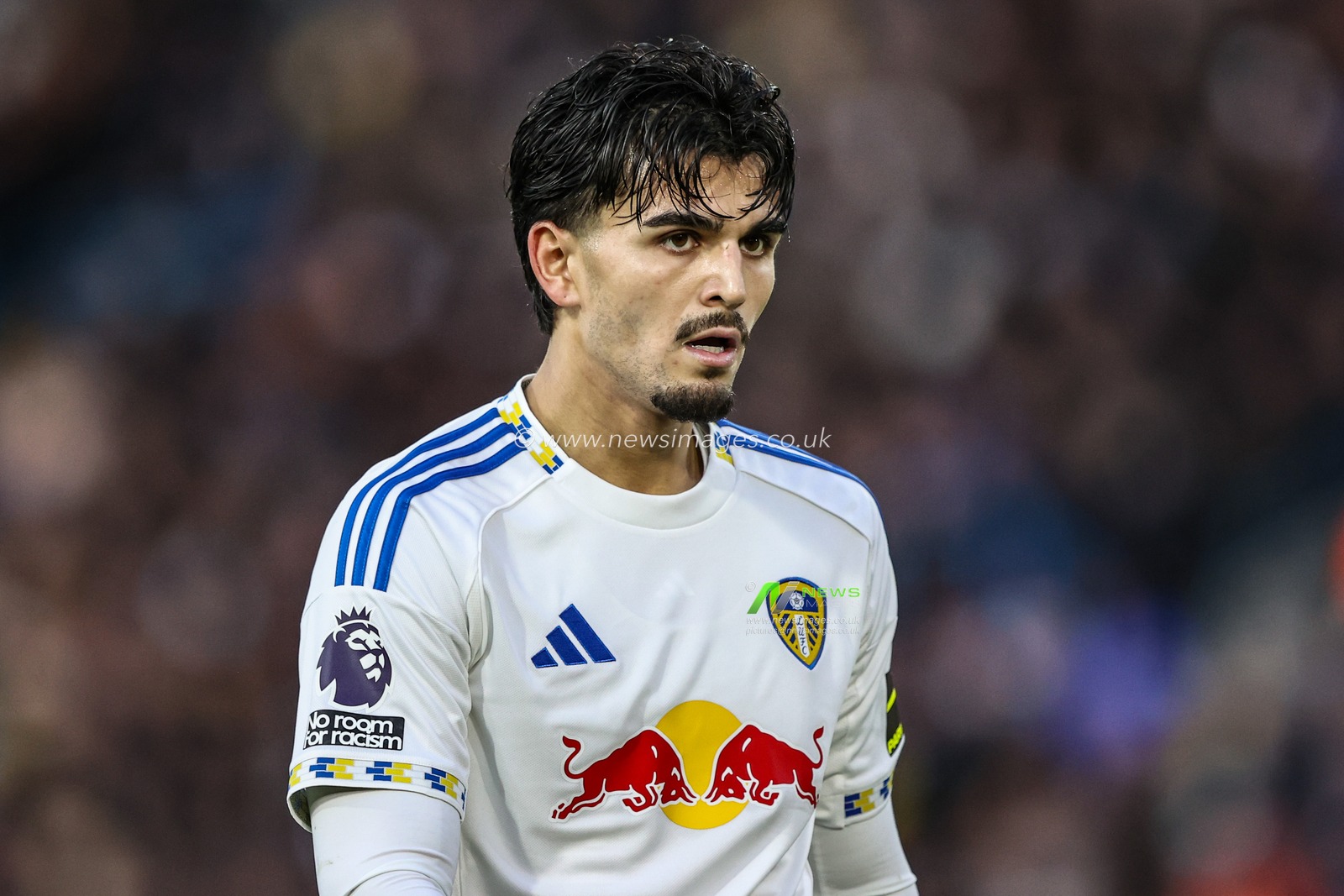 Pascal Struijk of Leeds United during the Premier League match Leeds United vs Aston Villa at Elland Road, Leeds, United Kingdom, 23rd November 2025

(Photo by Alfie Cosgrove/News Images)

*** GER AUT SUI OUT ***