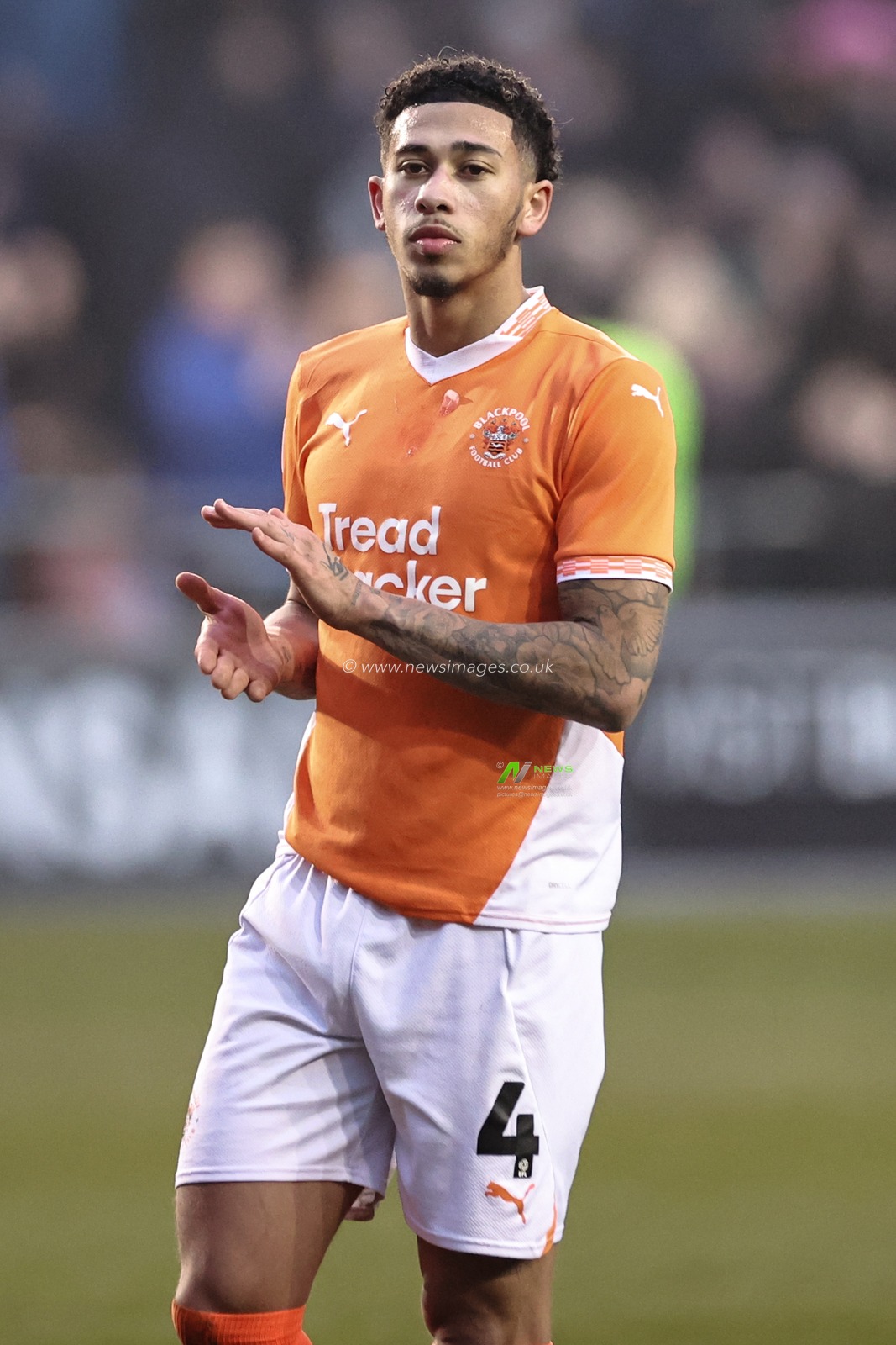 Jordan Lawrence-Gabriel of Blackpool applauds the fans after the final whistle during the Sky Bet League 1 match Blackpool vs Mansfield Town at Bloomfield Road, Blackpool, United Kingdom, 15th February 2025

(Photo by Mark Cosgrove/News Images)